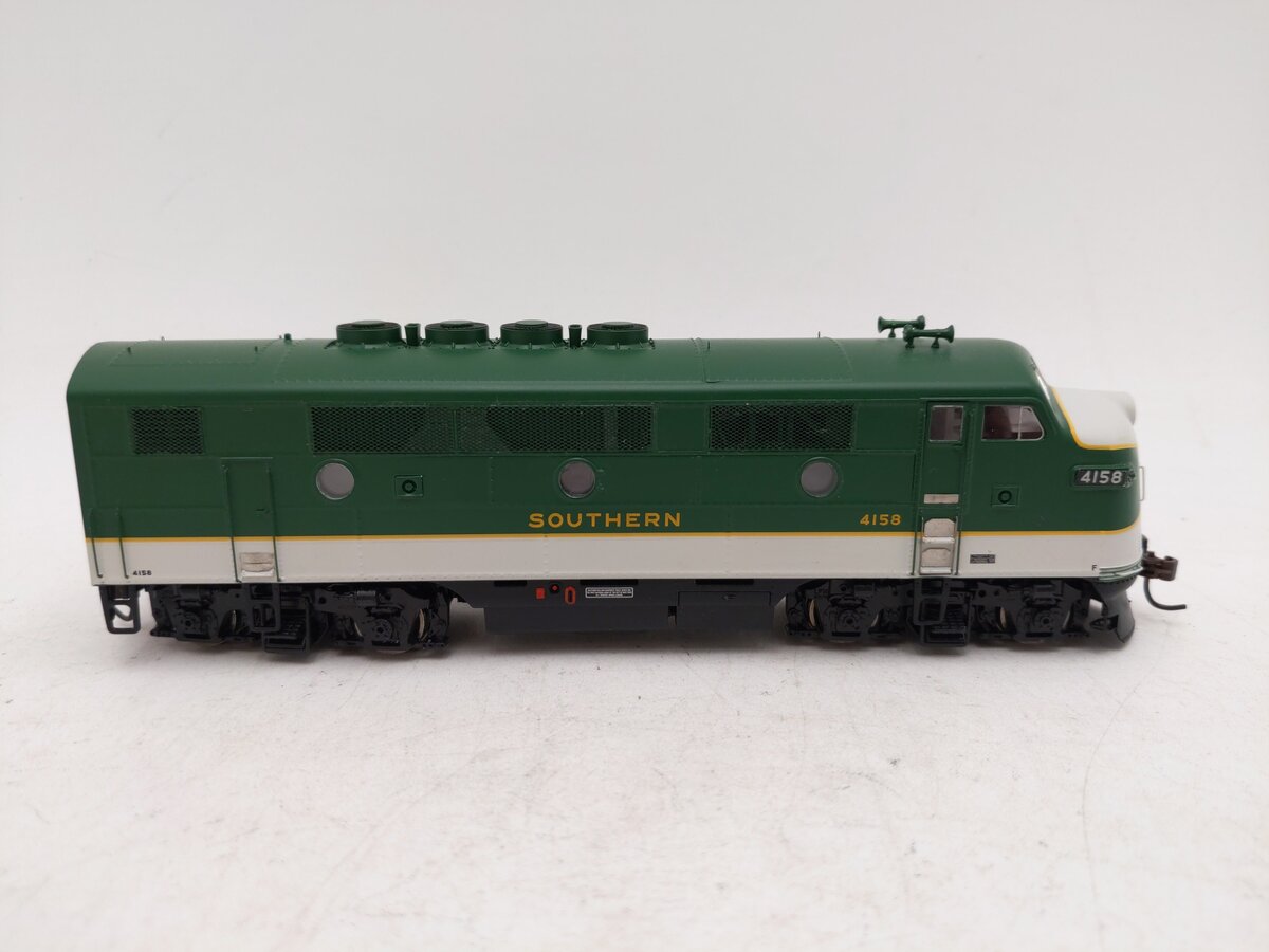 Athearn G2005 HO Scale Southern F3A Diesel Locomotive #4158 EX/Box