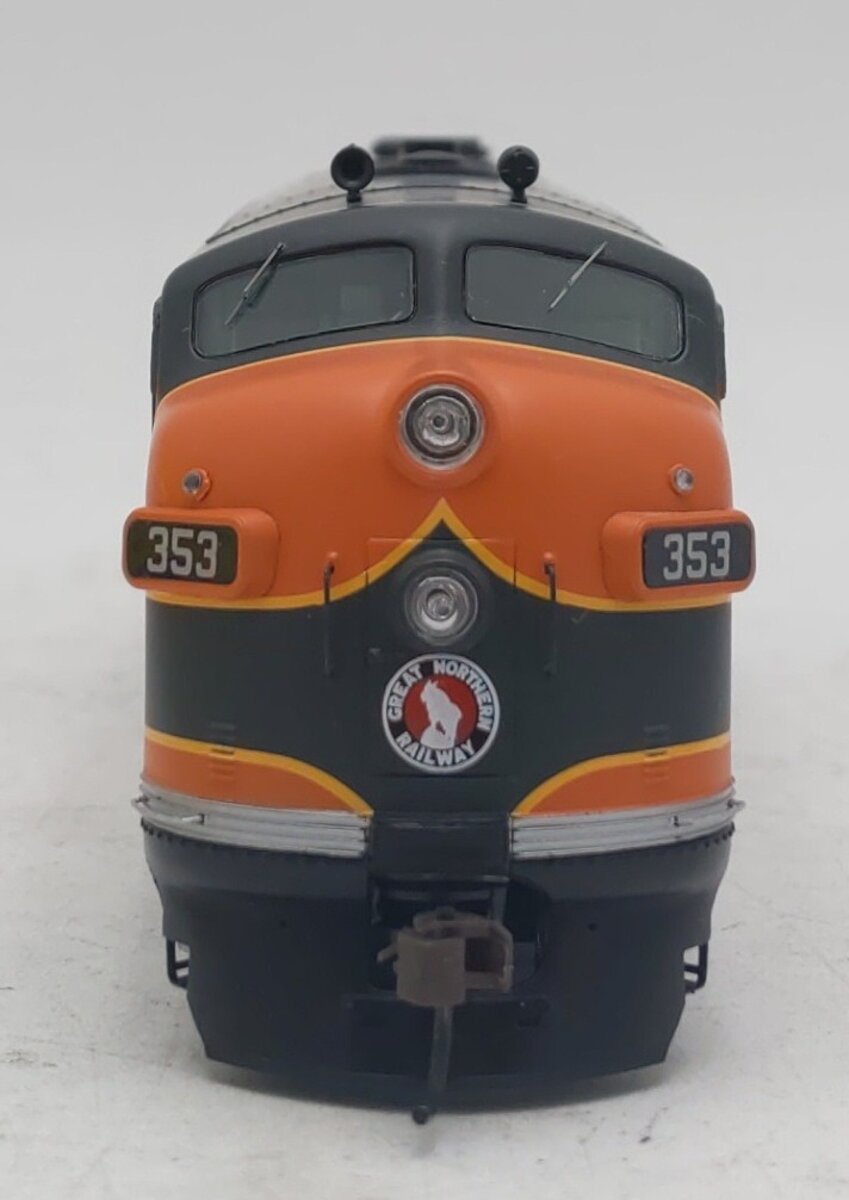 Athearn G2027 HO Scale Great Northern F-3A Phase 2 Diesel Loco #353C NIB