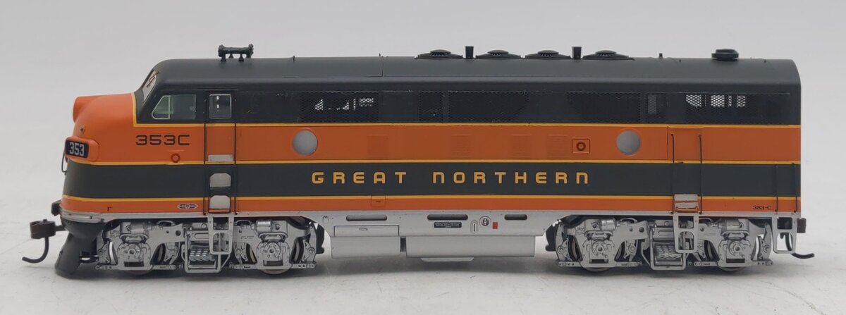 Athearn G2027 HO Scale Great Northern F-3A Phase 2 Diesel Loco #353C NIB