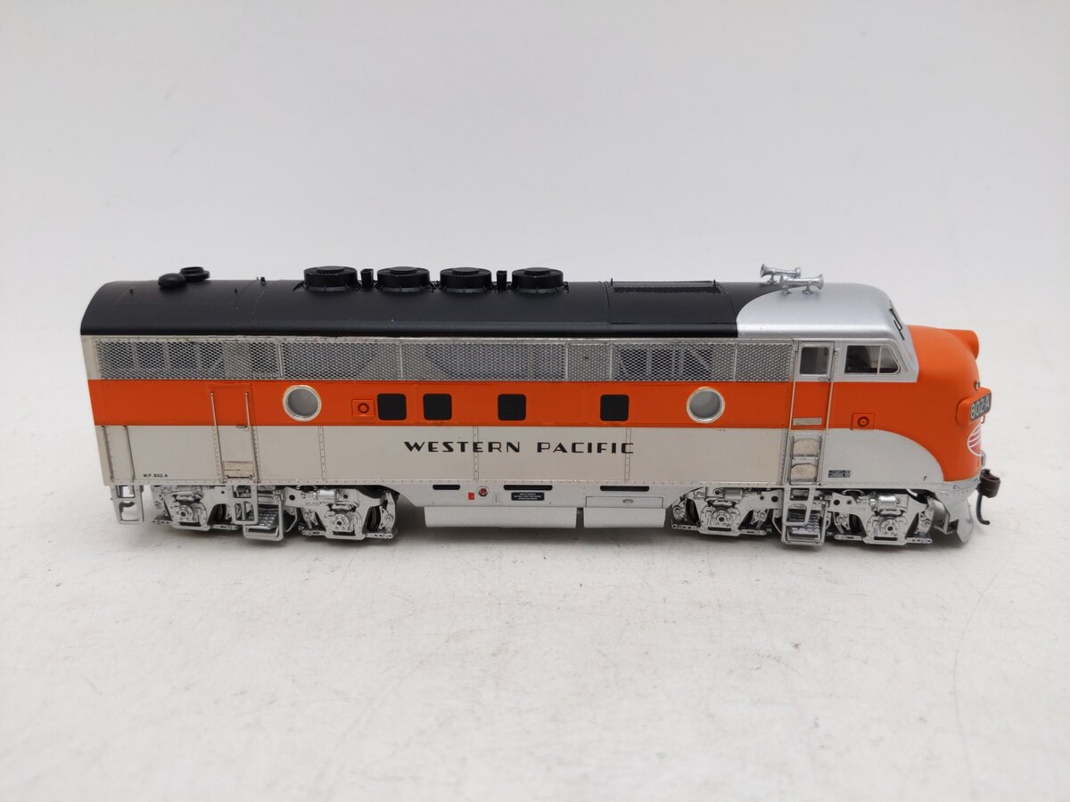 Athearn G2010 HO Genesis Western Pacific Passenger F-3A Phase 2 #802-A EX/Box