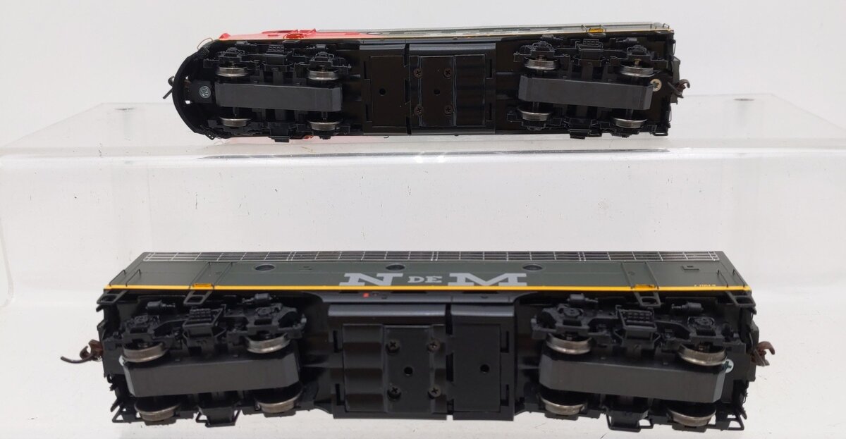 Athearn G16702 Nacionales De Mexico F-9 AB Set #7004 EX/Box