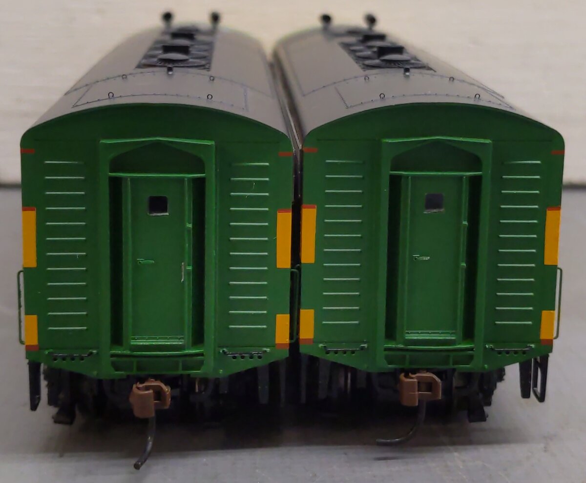 Athearn G22030 HO Scale F-7A Freight Locomotive Set 250-A & 250-C EX/Box