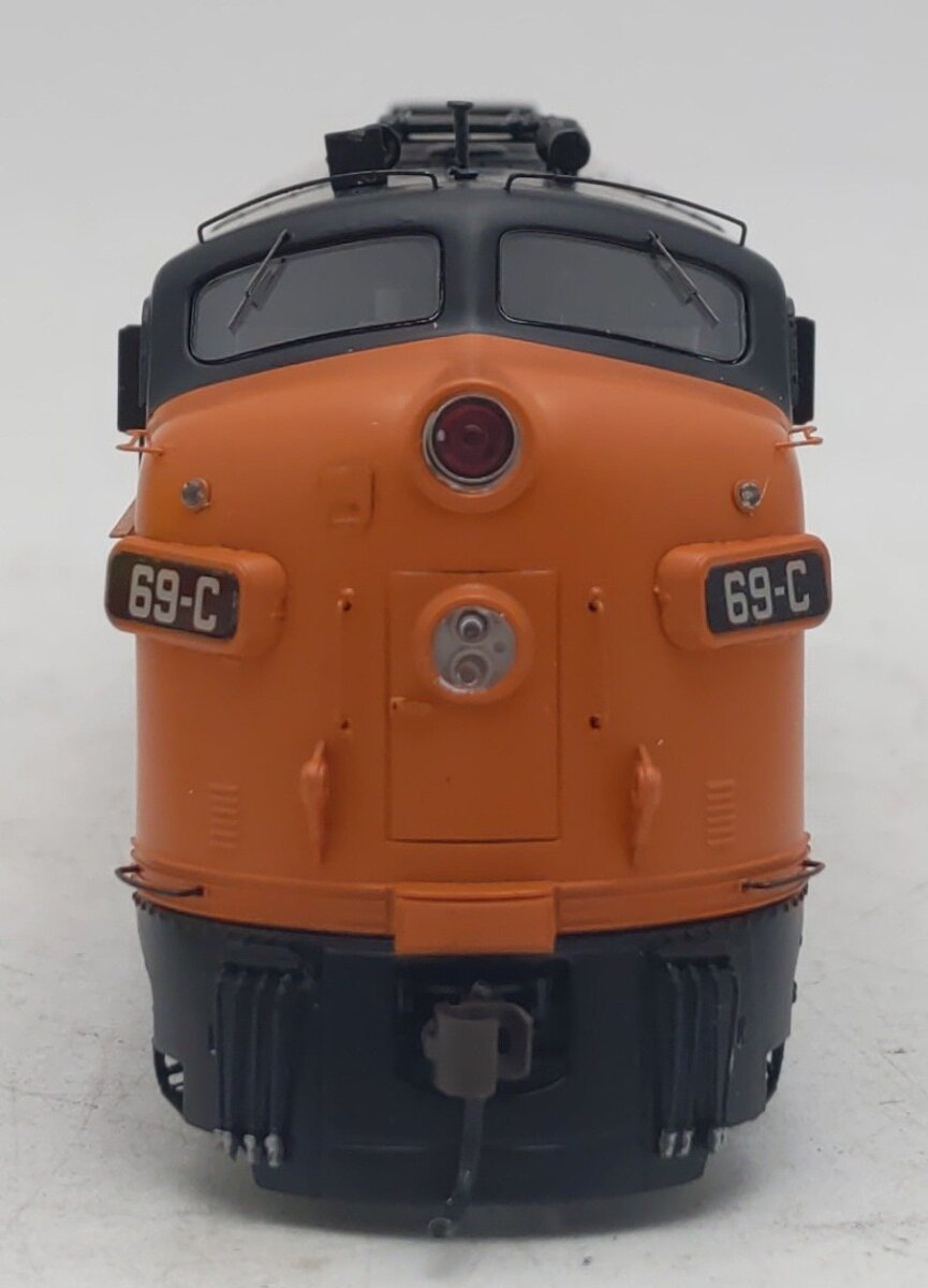 Athearn G22303 HO Milwaukee Modernized F7A Diesel Locomotive w/DCC & Sound #69C