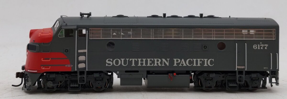 Athearn GG22052 HO Scale Southern Pacific F-7A Diesel Locomotive #6177 LN/Box