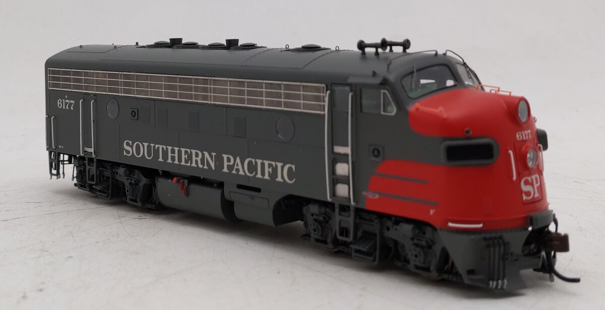Athearn GG22052 HO Scale Southern Pacific F-7A Diesel Locomotive #6177 LN/Box
