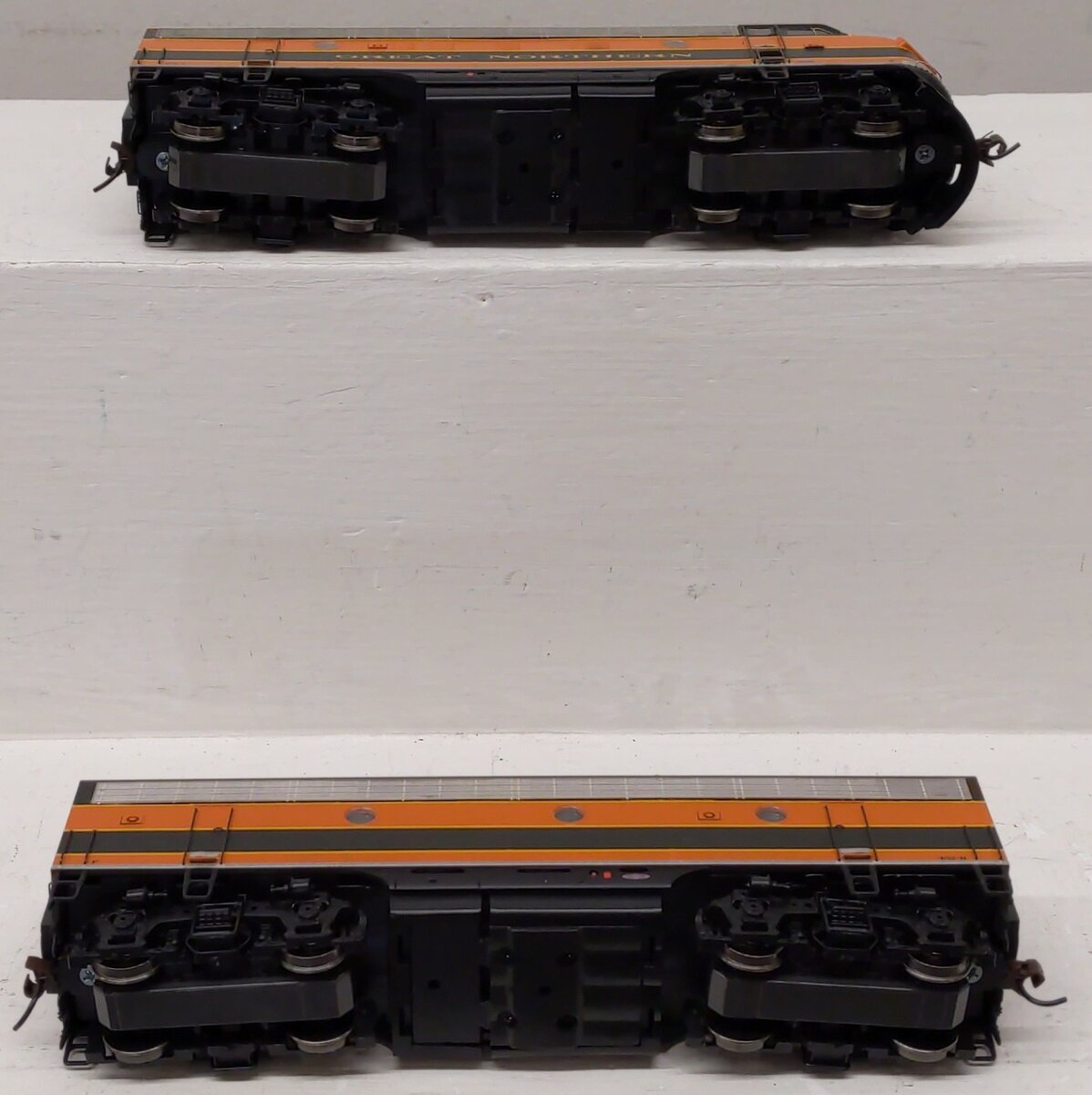 Athearn G1604 HO Scale Great Northern F7A-F7B Diesel Locomotive Set #452A & 452B EX/Box