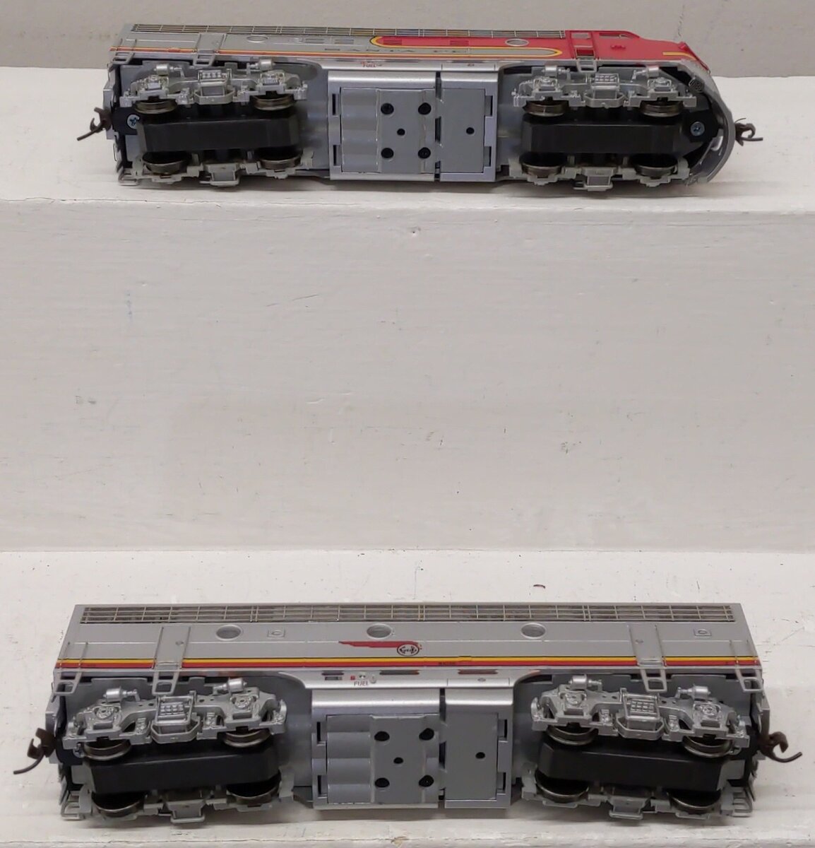 Athearn G2607 HO Santa Fe F-3 AB Diesel Set #21C & #21B EX/Box