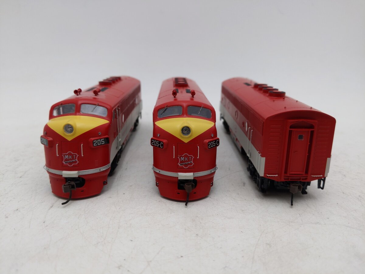 Athearn G2636 Missouri-Kansas-Texas F3 ABA Diesel Locomotive Set #205 EX/Box