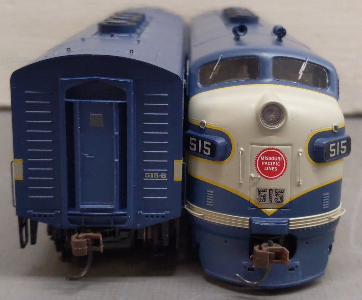 Athearn G2508 HO Scale Missouri Pacific F3A&B Diesel Locomotive Set (Set of 2) EX/Box
