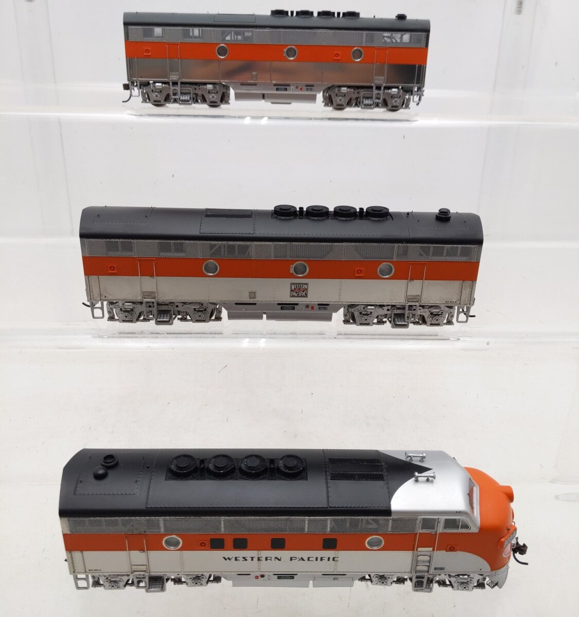 Athearn G2510 HO Scale WP F-3 ABB Passenger Diesel Locomotive Set #803A/B/C EX/Box
