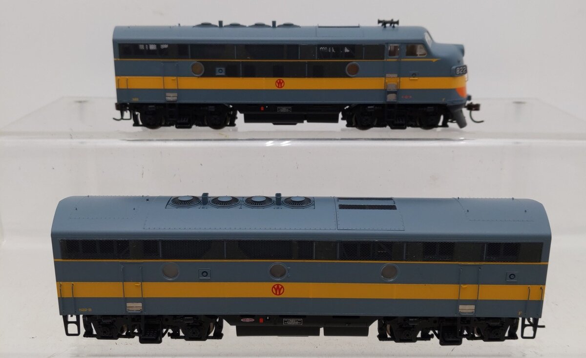 Athearn G2625 HO New York Ontario & Western F-3A/B Diesel Locomotive Set EX/Box