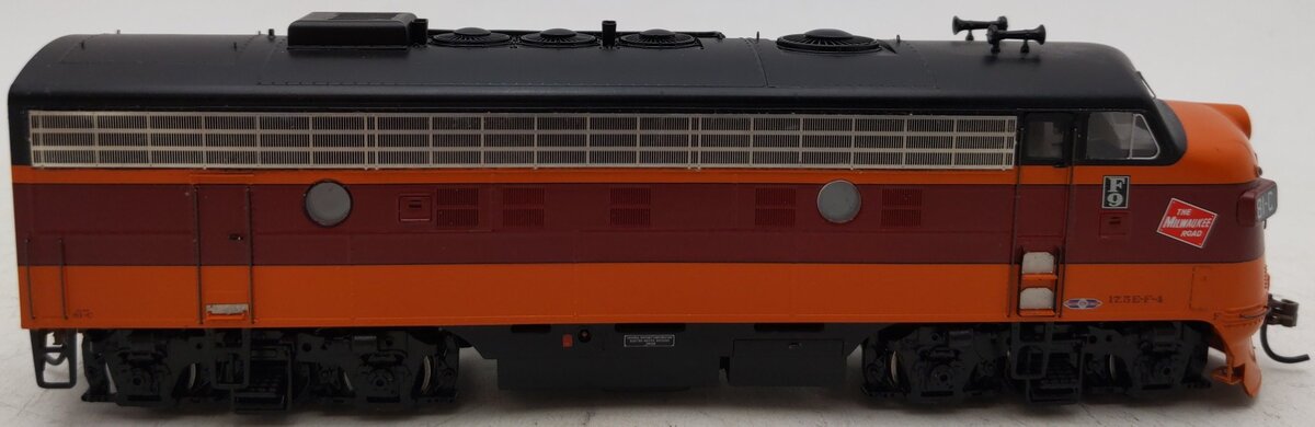 Athearn G3000A HO MR F9A Powered Diesel Locomotive #81-C EX/Box
