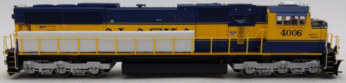 Athearn ATHG64774 HO Scale Alaska Railroad SD70MAC Diesel Locomotive #4006 EX/Box