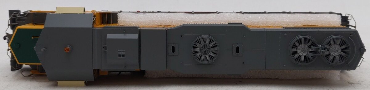 Athearn G40694 HO Union Pacific GP38-2 Diesel Locomotive #2055 w/Sound EX/Box