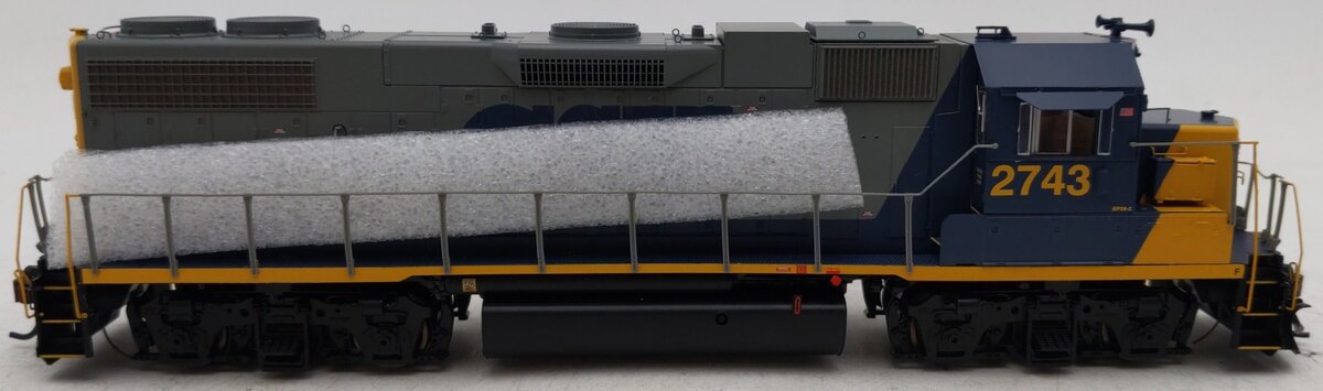Athearn AHTG40732 HO Scale GP38-2 CSX Locomotive #2743 EX/Box