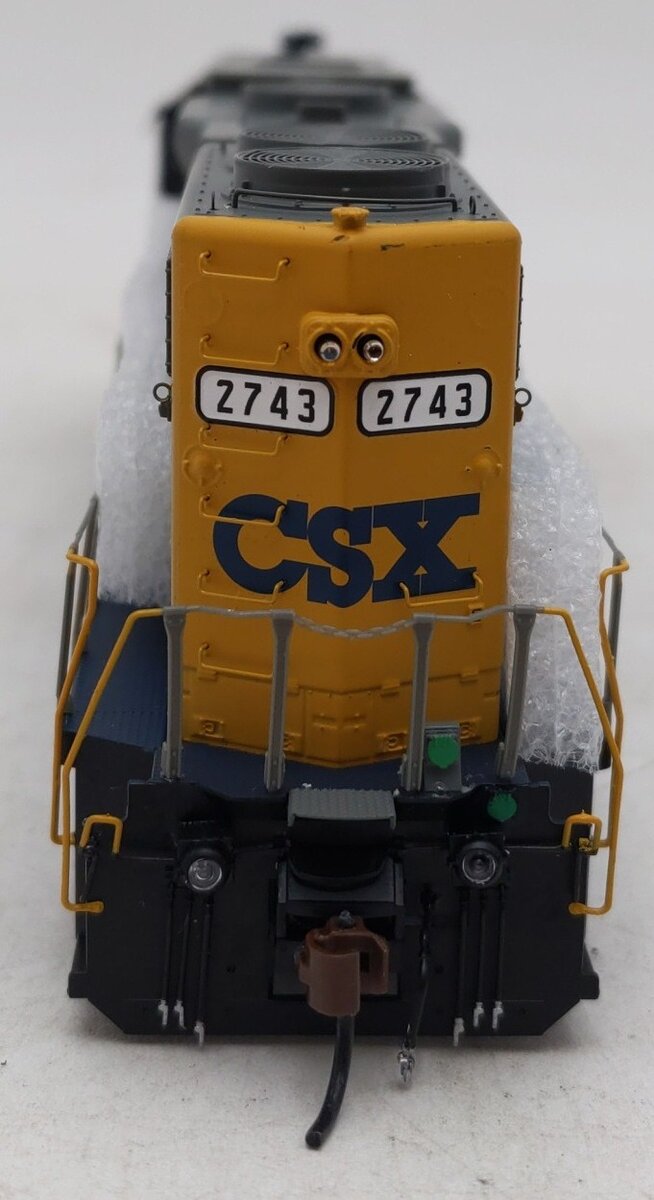 Athearn AHTG40732 HO Scale GP38-2 CSX Locomotive #2743 EX/Box