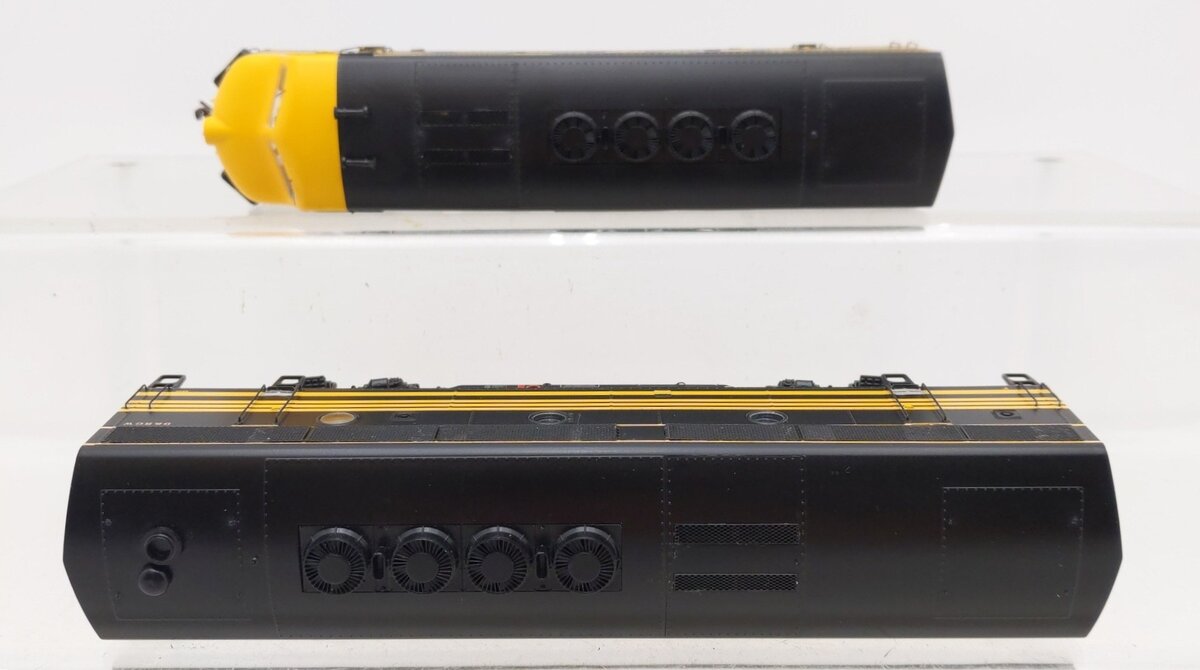 Athearn G2633 HO D&RGW EMD F3A & F3B Diesel Locomotive #5533, #5534 (Set of 2) EX/Box