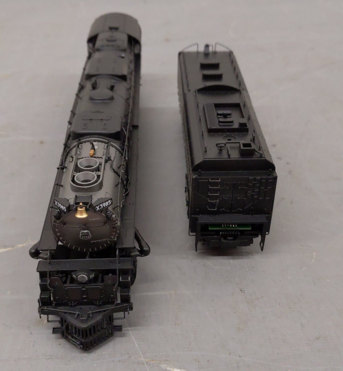 Athearn G97217 HO Union Pacific 4-6-6-4 Challenger Oil Tender #3985 EX/Box