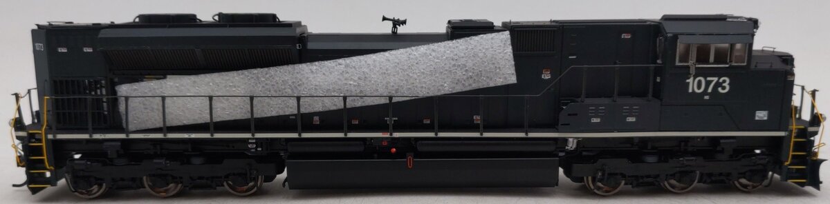 Athearn G68809 HO NS/PC Heritage SD70ACe Diesel Locomotive w/DCC & Sound #1073 EX/Box