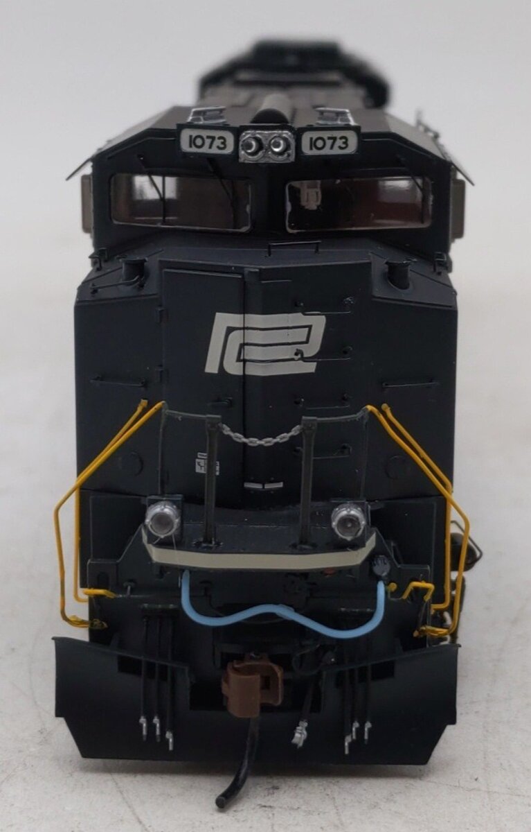 Athearn G68809 HO NS/PC Heritage SD70ACe Diesel Locomotive w/DCC & Sound #1073 EX/Box