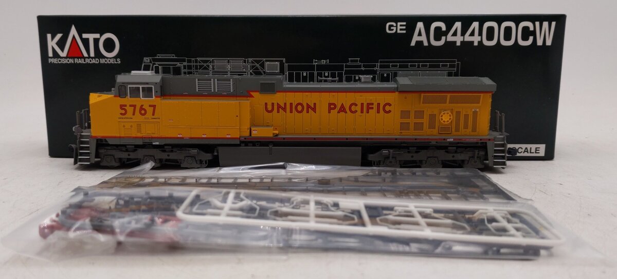Kato 37-6436 HO Union Pacific GE AC4400CW Diesel Locomotive #5767 w/DCC EX/Box