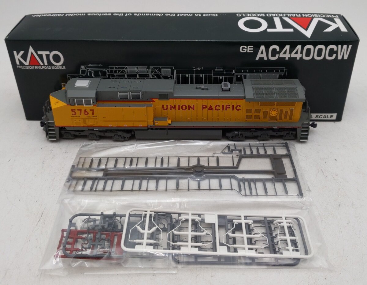 Kato 37-6436 HO Union Pacific GE AC4400CW Diesel Locomotive #5767 w/DCC EX/Box