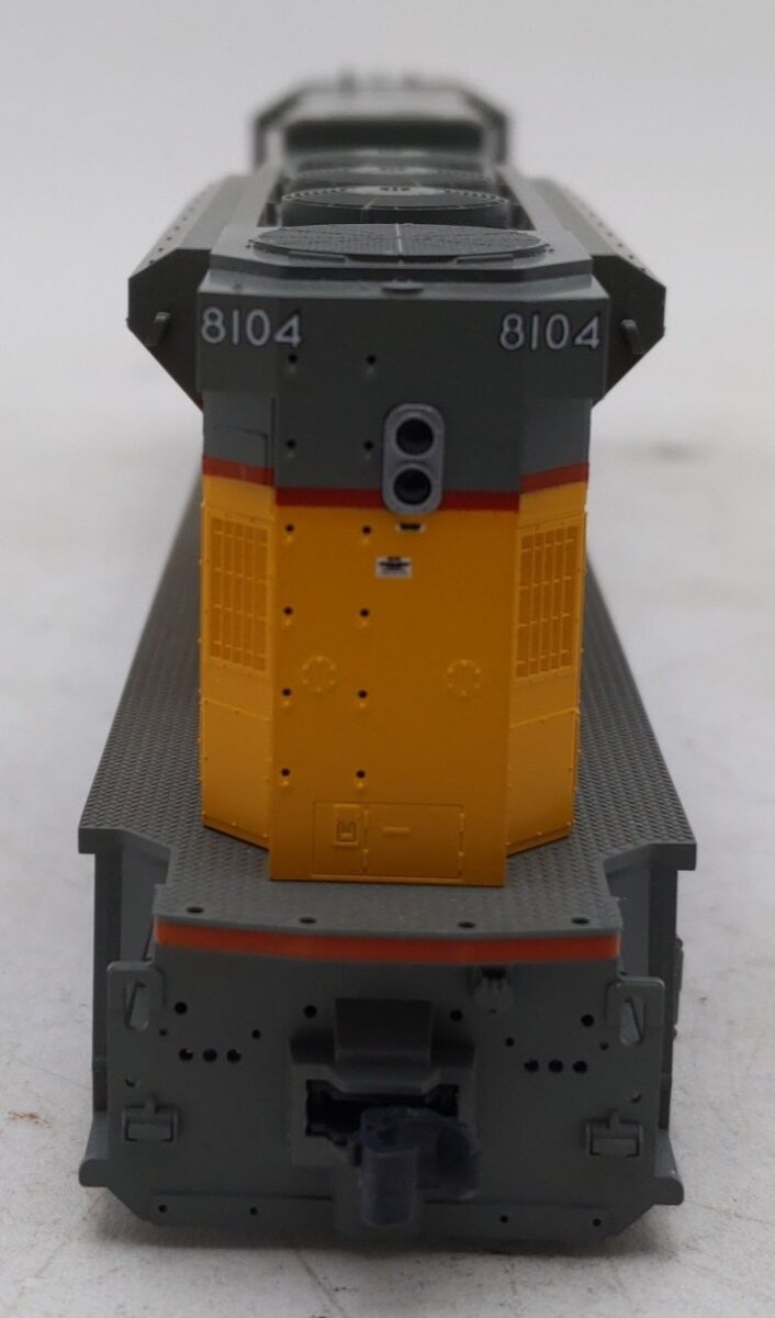 Kato 37-6354 HO Scale Union Pacific SD90-43MAC Diesel Locomotive #8104 EX/Box