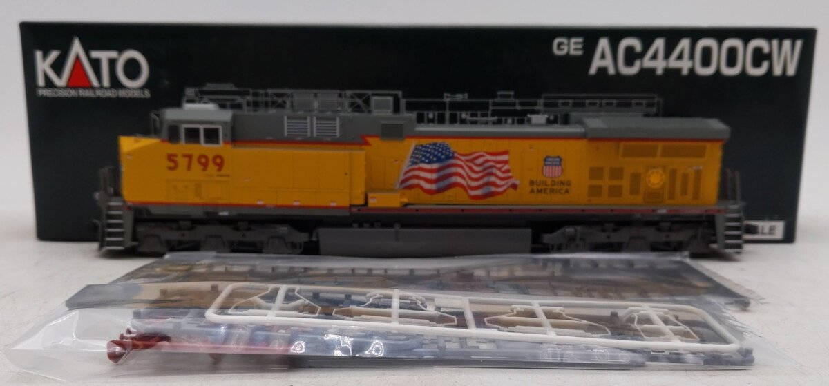 Kato 37-6434 HO Scale Union Pacific GE AC4400CW Diesel Locomotive #5799 w/DCC EX/Box