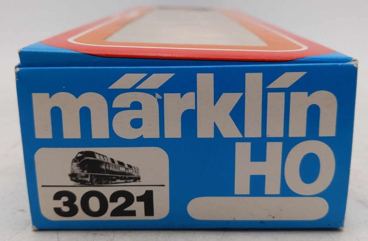 Marklin 3021 HO Scale DB Diesel Locomotive V200060 EX/Box