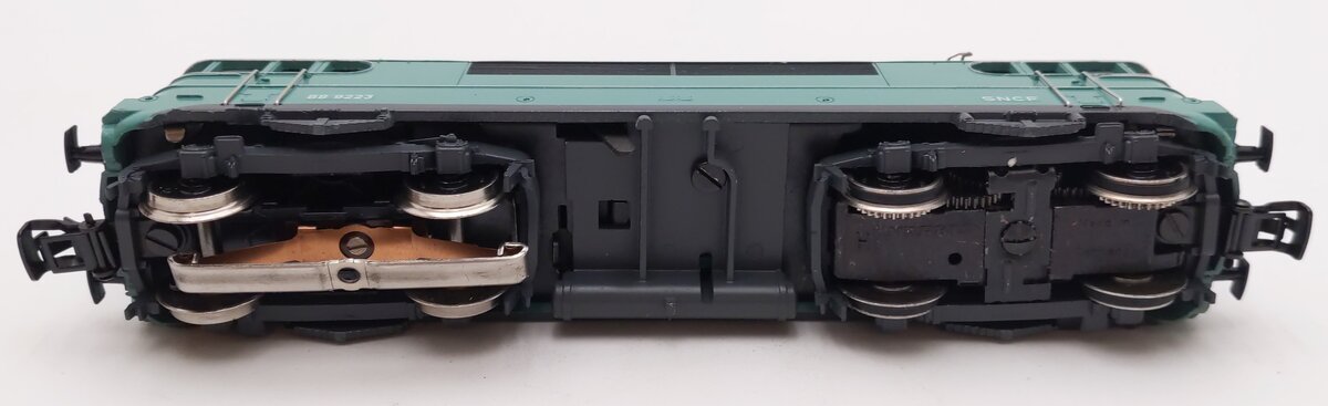 Marklin 3038 HO Scale SNCF Electric Locomotive #BB 9223 EX/Box
