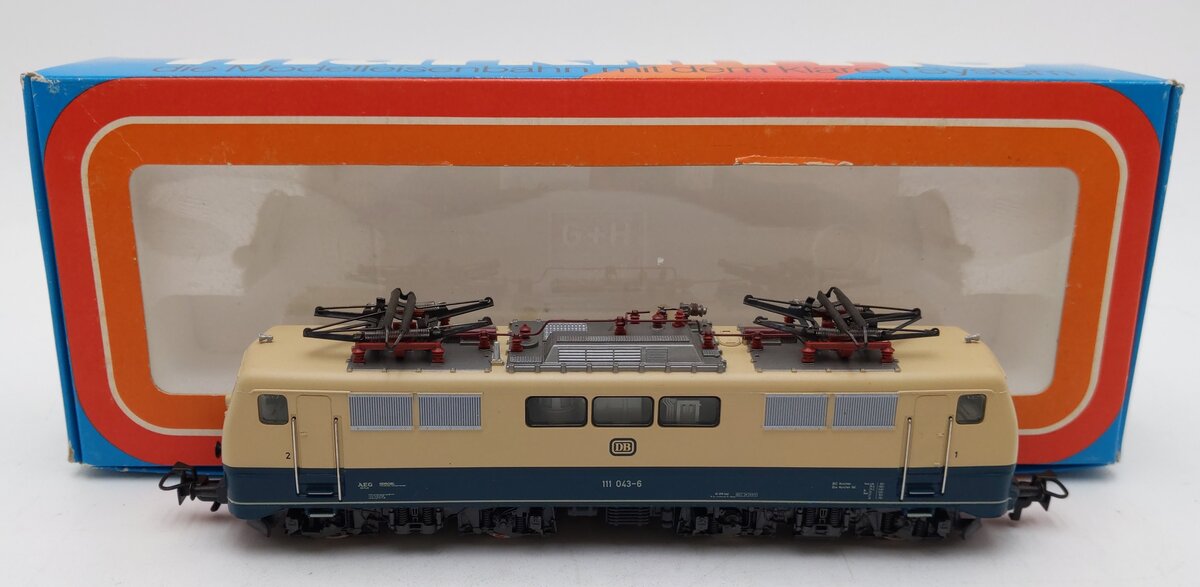 Marklin 3042 HO Scale DB Electric Locomotive #111 043-6 LN/Box