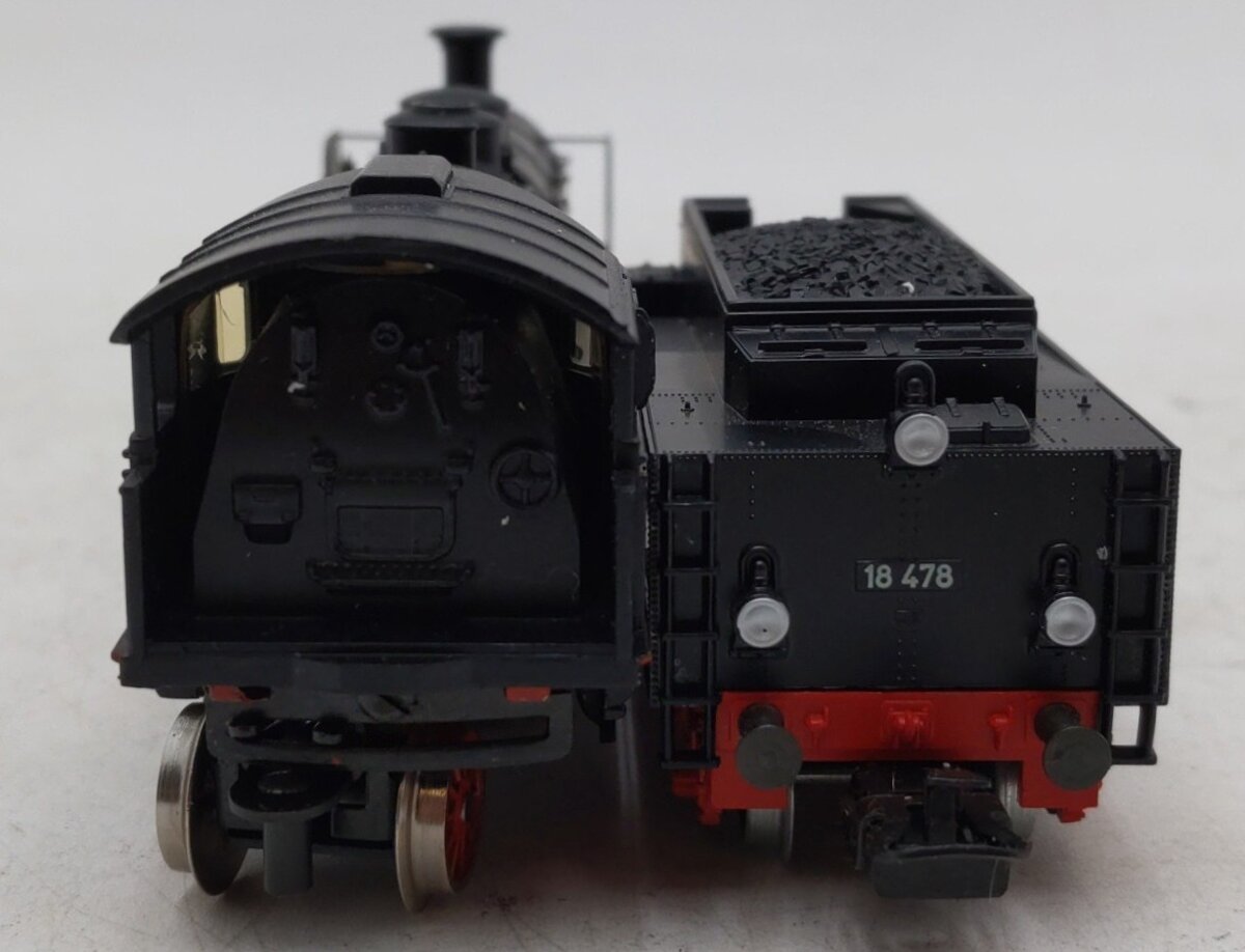 Marklin 3093 HO DB 4-6-2 Steam Locomotive w/ Tender EX/Box