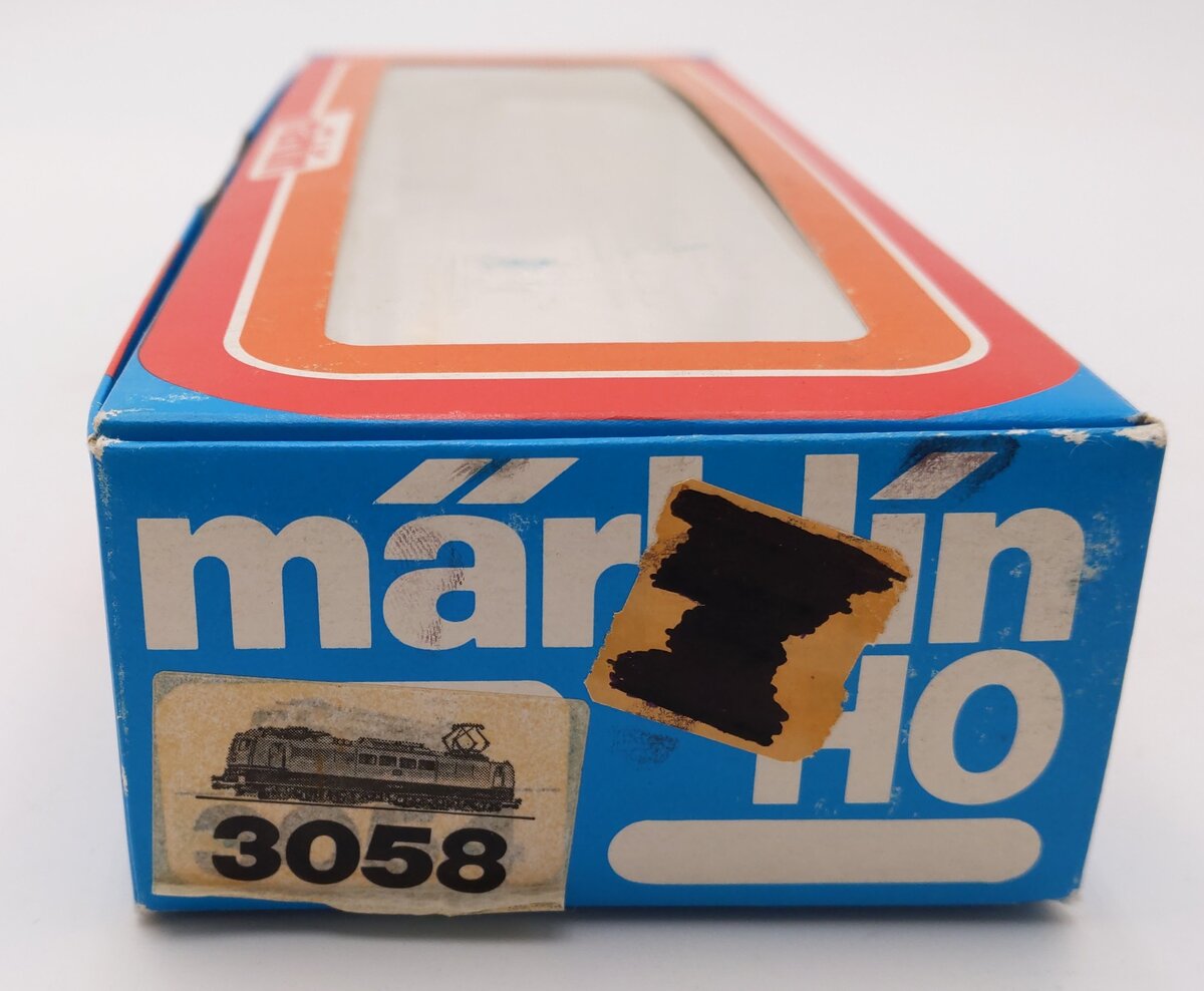 Marklin 3058 HO Scale DB Electric Locomotive #151 104-7 EX/Box