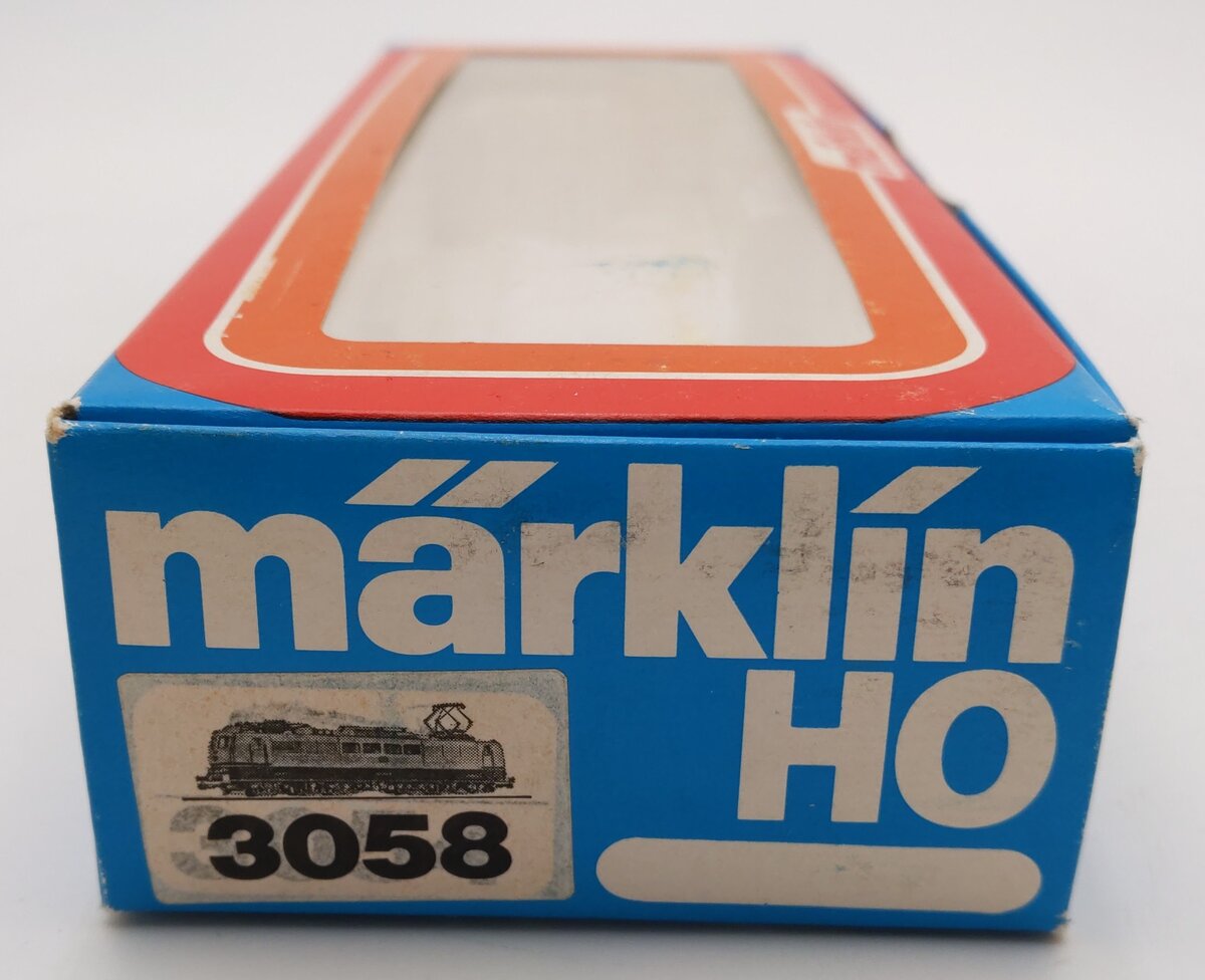 Marklin 3058 HO Scale DB Electric Locomotive #151 104-7 EX/Box