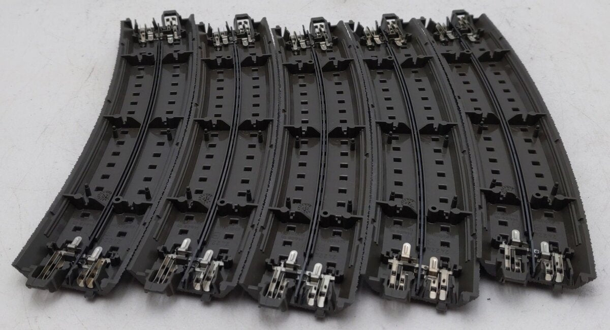 Marklin 24224 HO R2 7-1/4" 24.3° Curved  C Track Sections EX/Box