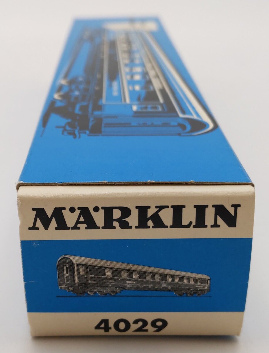 Marklin 4029 HO Scale Sovevogn Sleeper Car #4581 EX/Box