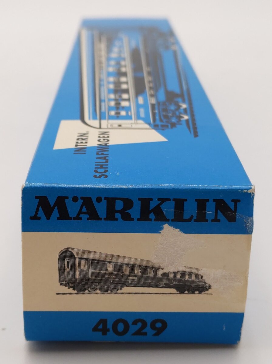 Marklin 4029 HO Scale Sovevogn Sleeper Car #4581 EX/Box