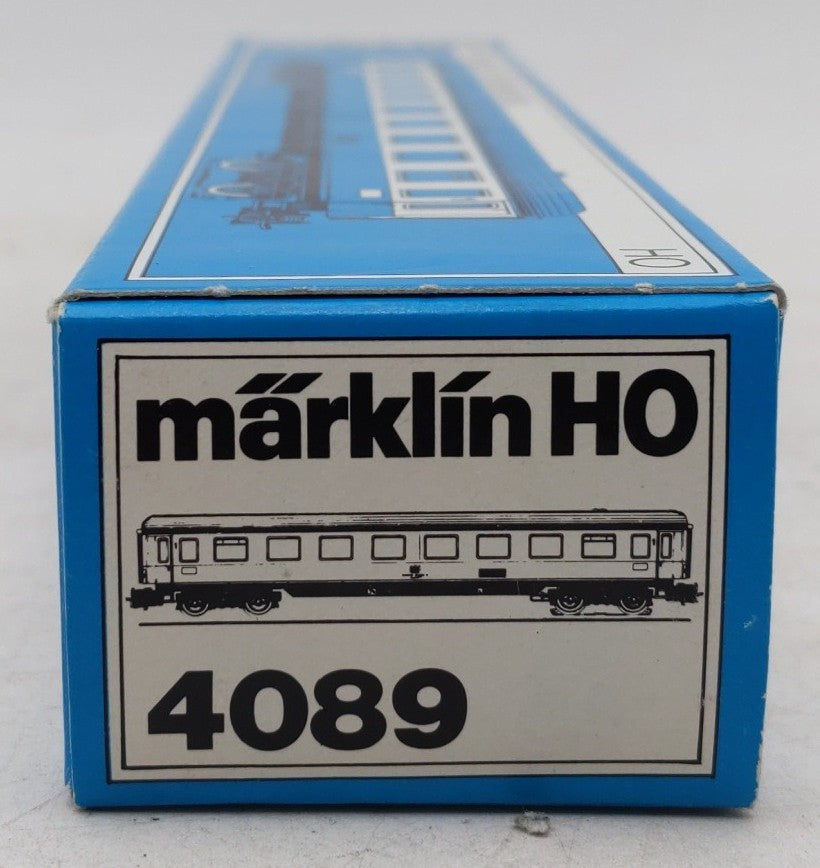 Marklin 4089 HO Scale Tee Compartment Coach w/ Tail Lights EX/Box