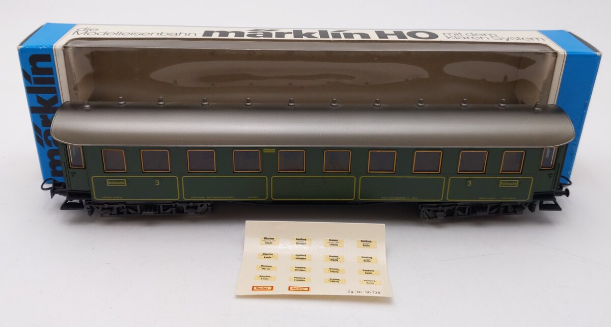 Marklin 4135 HO Scale Nichtroucher 3rd Class Passenger Car LN/Box