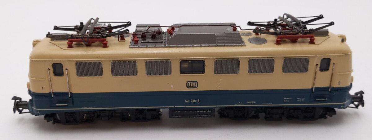 Marklin 3156 HO Scale DB Electric Locomotive # 140 239-5 EX/Box