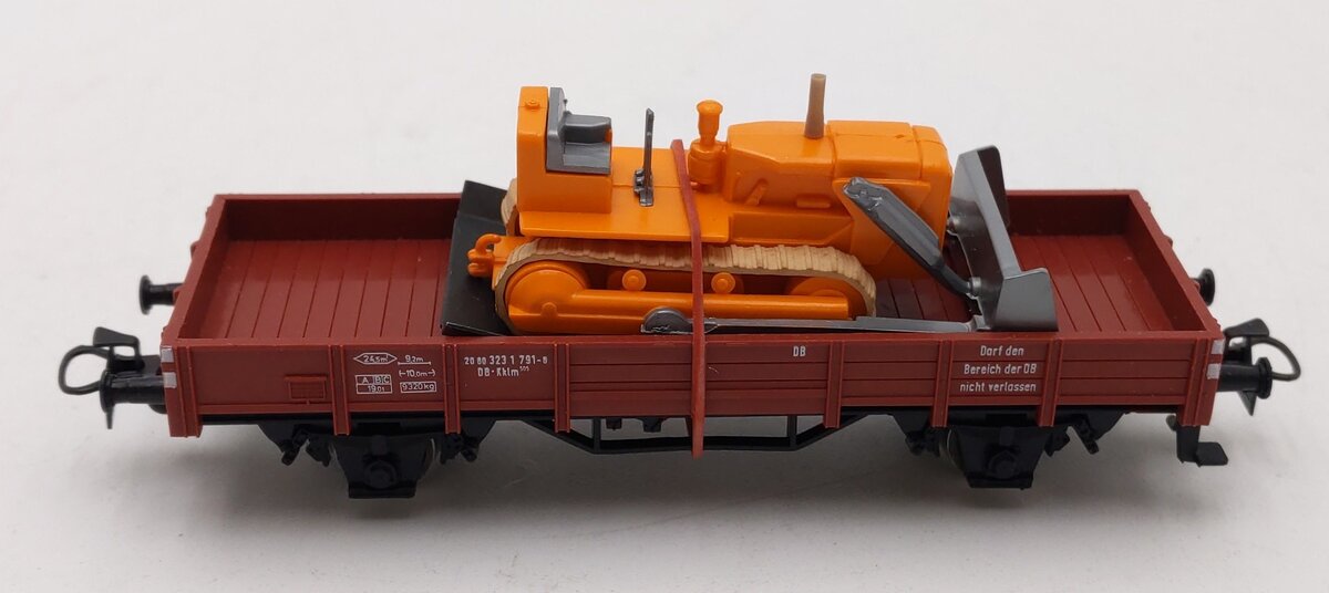 Marklin 4424 HO Scale DB Low Side Gondola w/ Bulldozer Load EX/Box