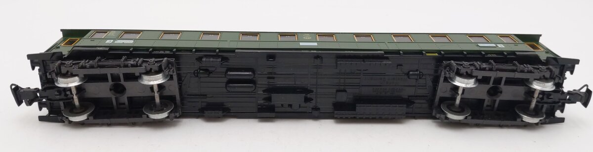 Marklin 4141 HO Scale Dresden 3rd Class Green Passenger Car #16408 EX/Box