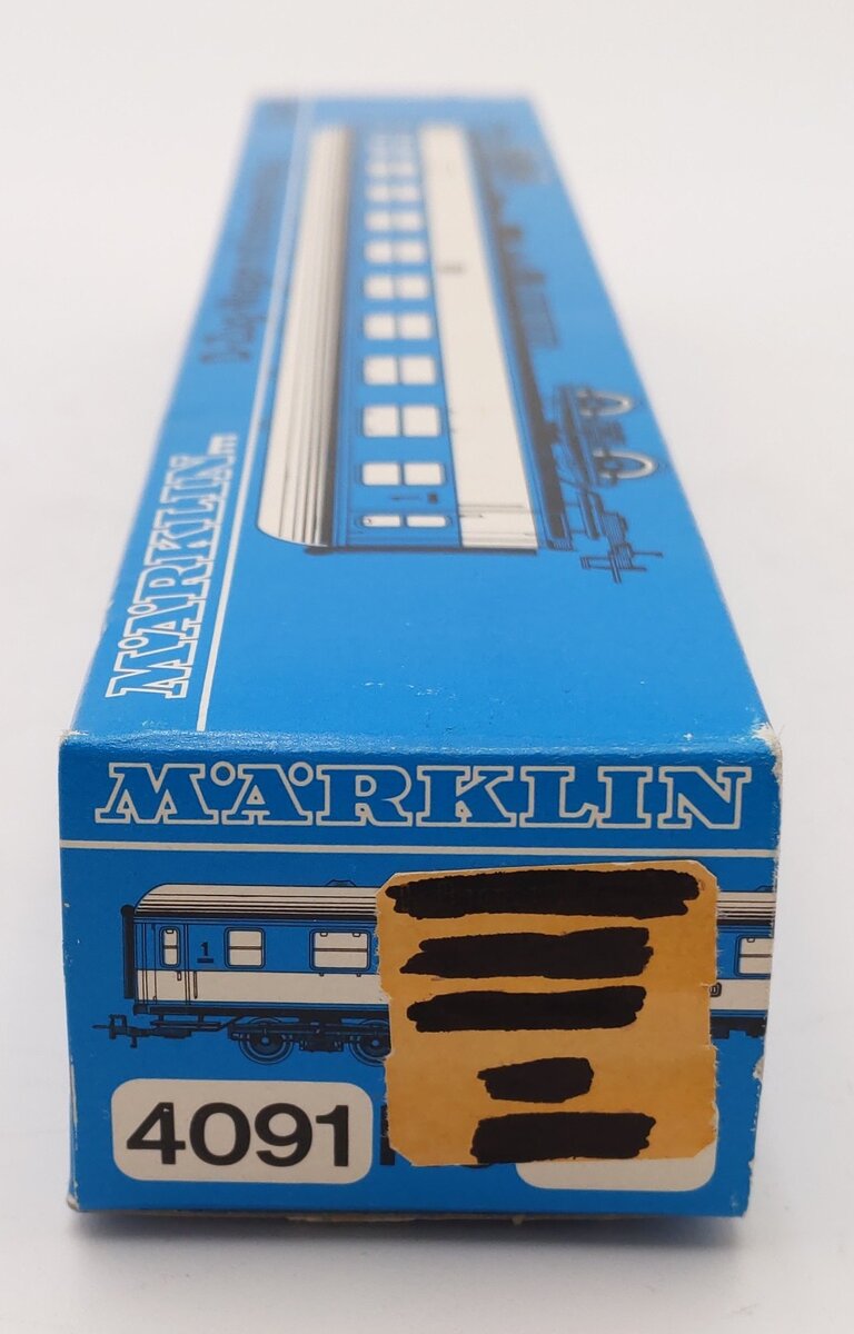 Marklin HO Scale DB Dining Car EX