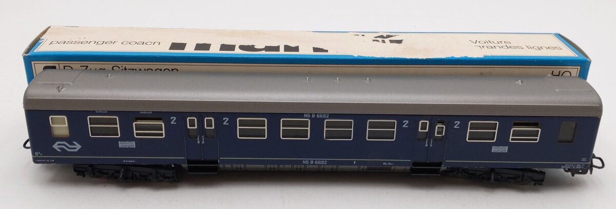 Marklin 4049 HO Scale 2nd Class Express Coach NS B #6692 EX/Box
