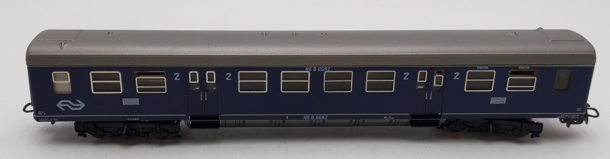 Marklin 4049 HO Scale 2nd Class Express Coach NS B #6692 EX/Box