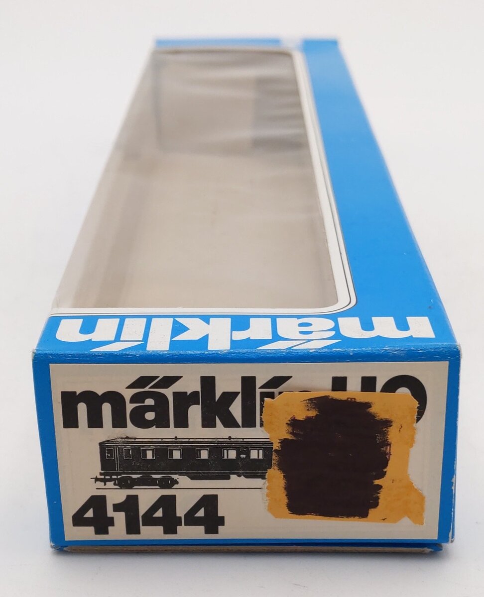 Marklin 4144 HO Scale Breslau Green Passenger Car #25160 EX/Box