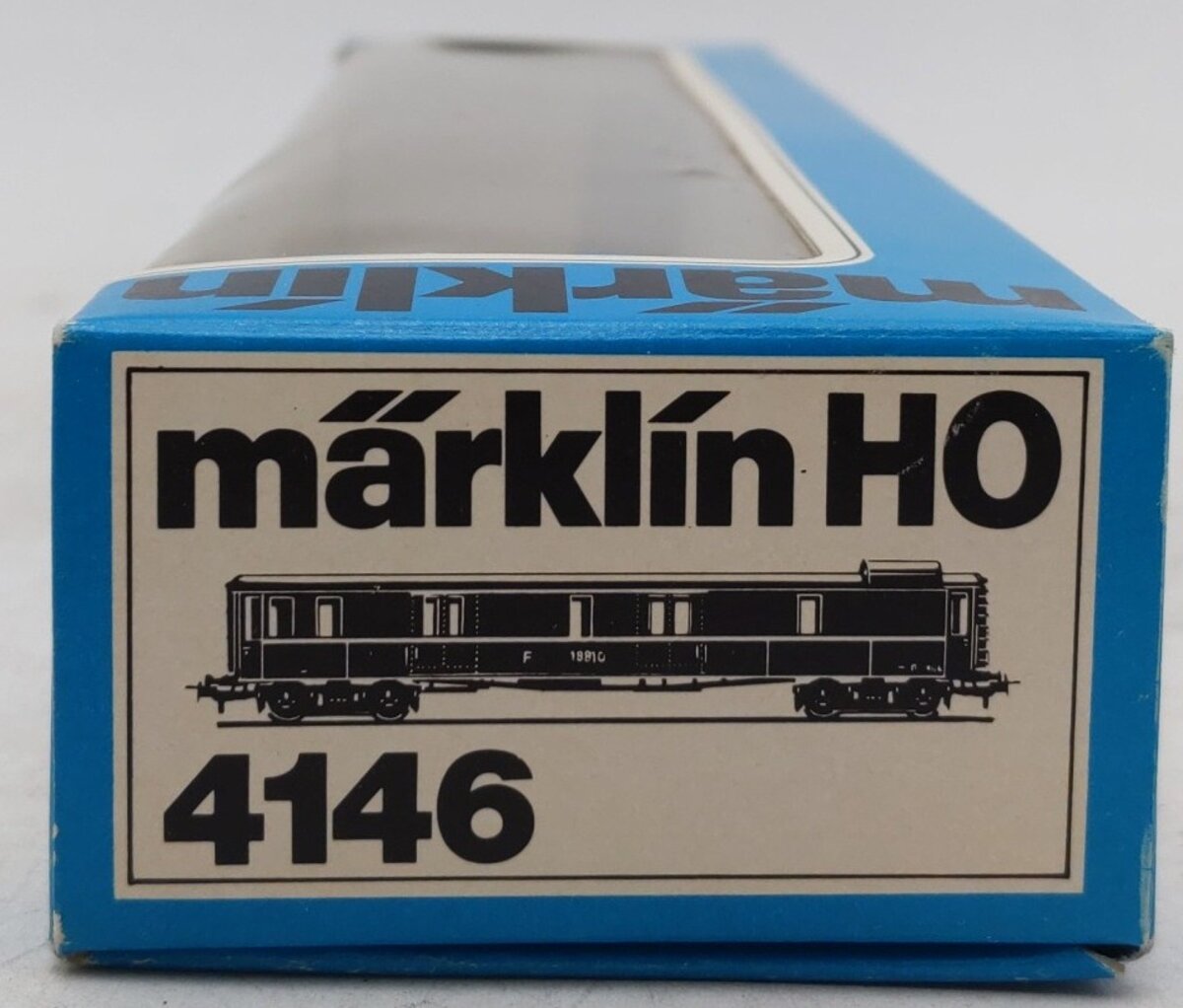 Marklin 4146 HO Scale Swiss Federal Railways SBB F40 Express Luggage Car #18810 EX/Box