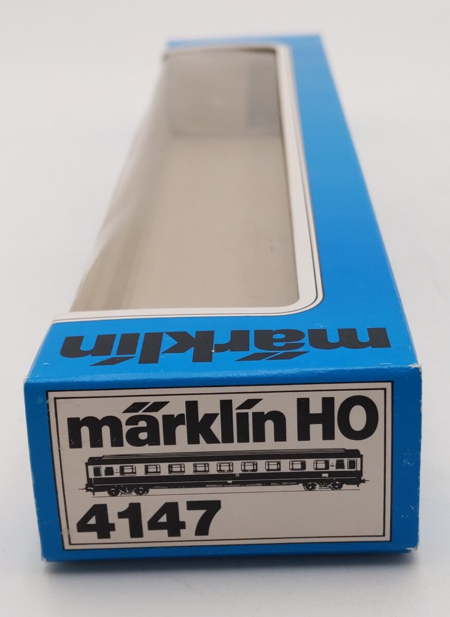 Marklin 4147 HO Scale DB Avmz Passenger Car #61 80 19-90 587-5 EX/Box