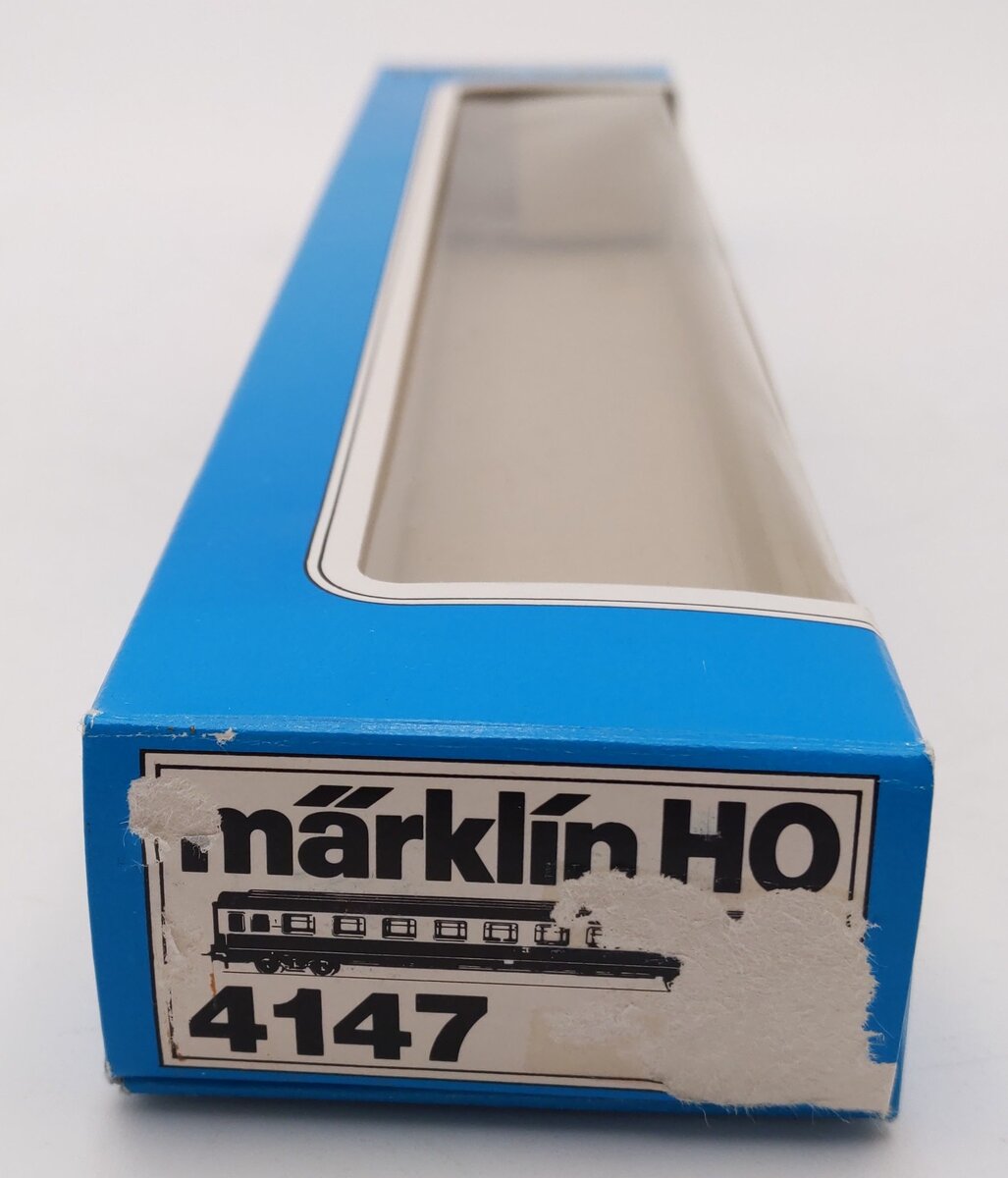 Marklin 4147 HO Scale DB Avmz Passenger Car #61 80 19-90 587-5 EX/Box