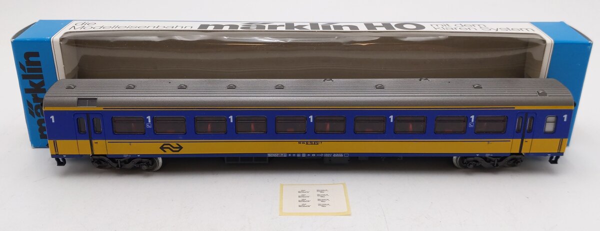 Marklin 4164 HO 1nd Class Intercity Passenger Car W/ Interior #50 84 10-70 672-7 LN/Box